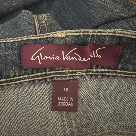 Gloria Vanderbilt "Dyan" NWT Size 18 Stretch Medium Wash Bootcut Jeans - Picture 3 of 5